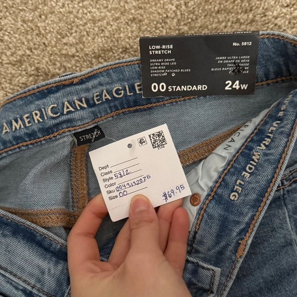 NWT American Eagle Outfitters dreamy drape ultra wide leg baggy jeans size 00 24 - Picture 3 of 5